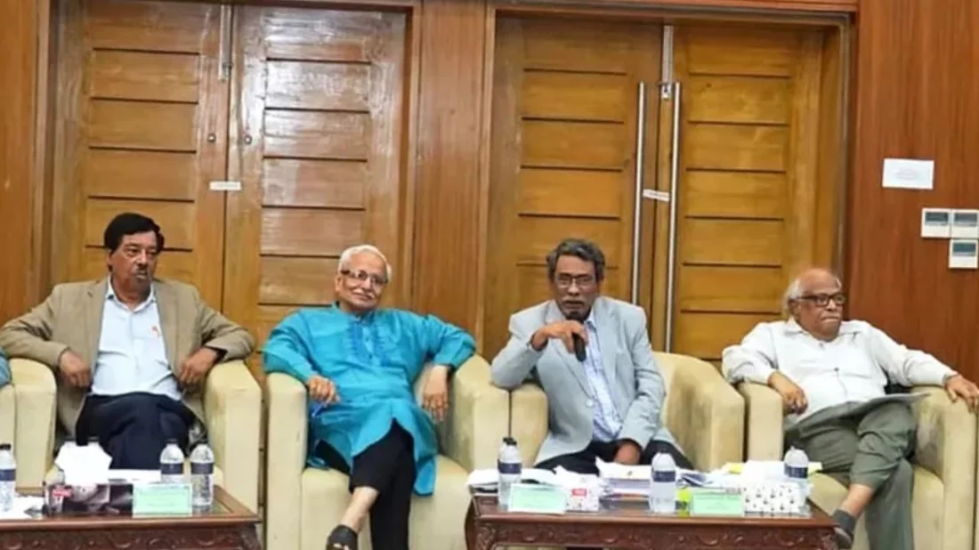 একটু ছাড় দেওয়ার জায়গায় আসুন, রাজনৈতিক দলগুলোকে আলী রীয়াজ